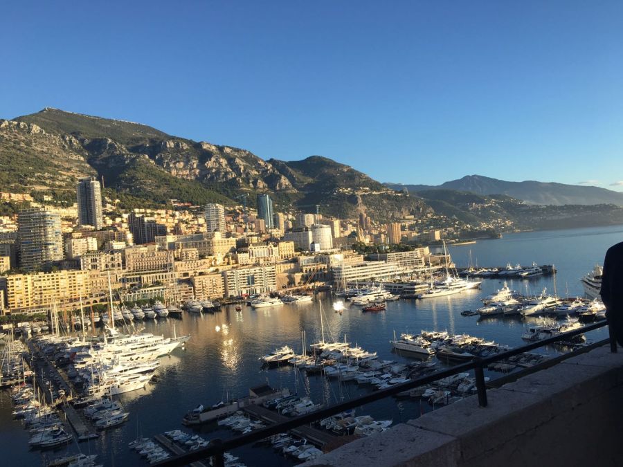 Blick aus dem Hotel über den Jachthafen von Monaco